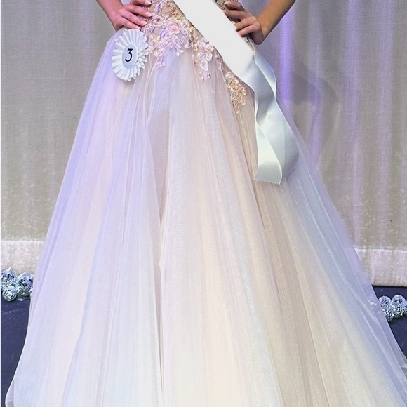 Jovani Cream A-Line Tulle Skirt